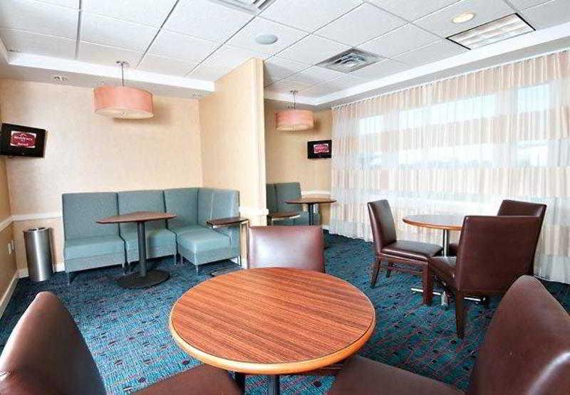 Residence Inn By Marriott Holland Restaurace fotografie
